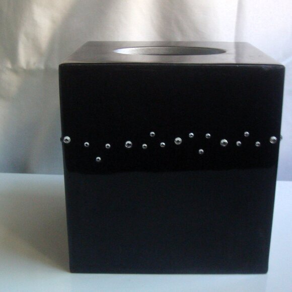 MIKE+ALLY NYC Crystal Ebony Black Boutique Tissue Box Cover *with flaws* - Picture 2 of 10